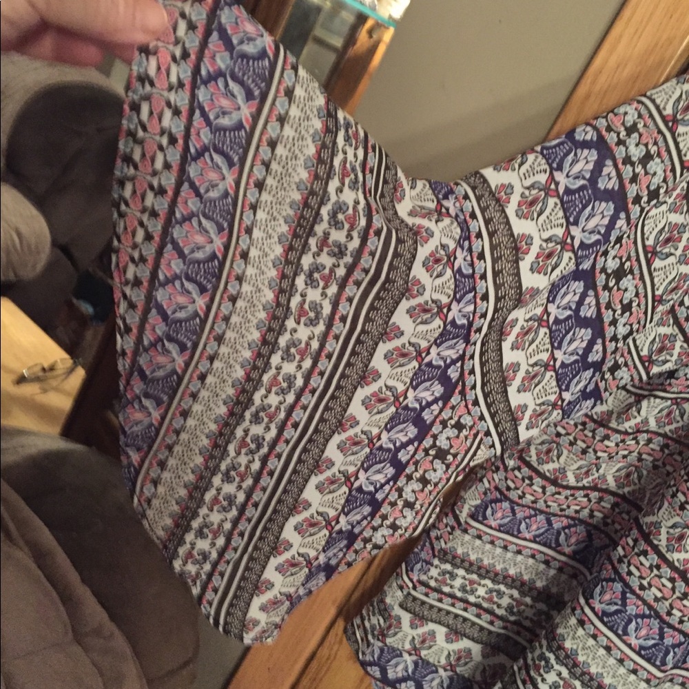 Jessica Simpson blouse - Picture 2 of 4